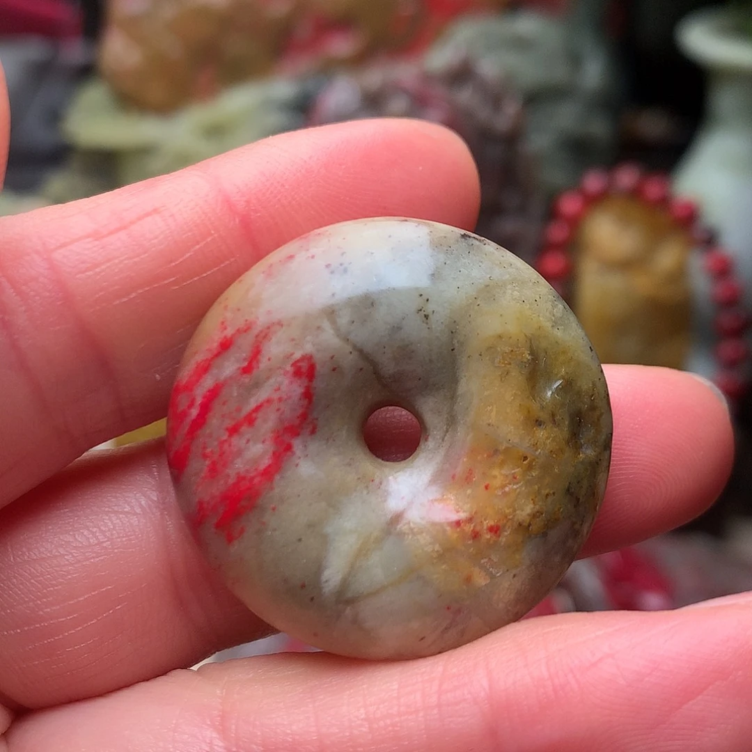 昌化石田黄鸡血石精美平安扣