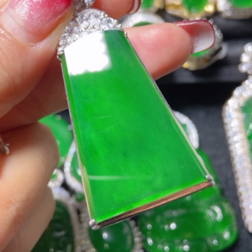 【闪购商品】翡翠颈饰银S925镶嵌发**业翡翠