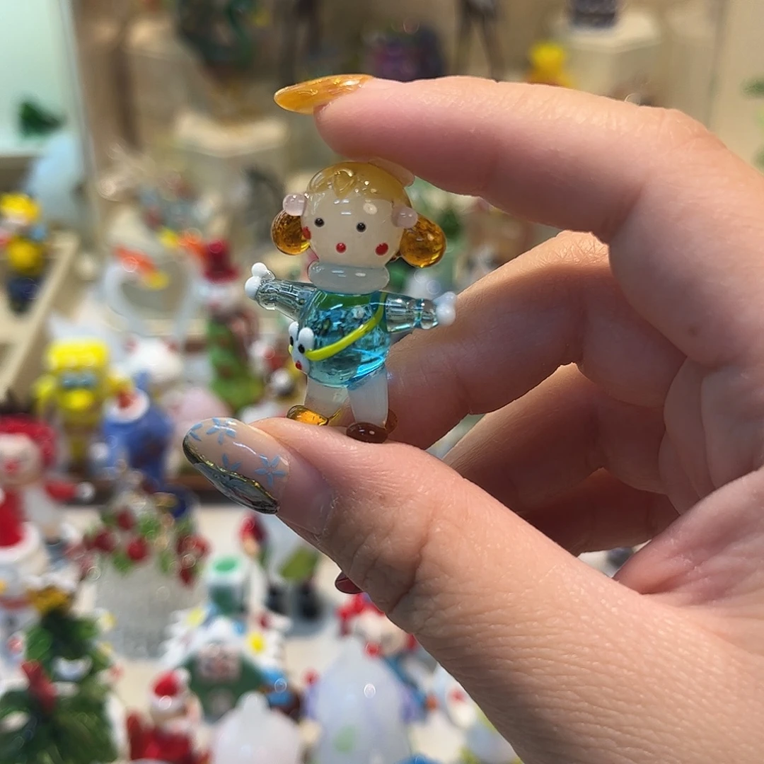 琉璃手工艺品小姑娘