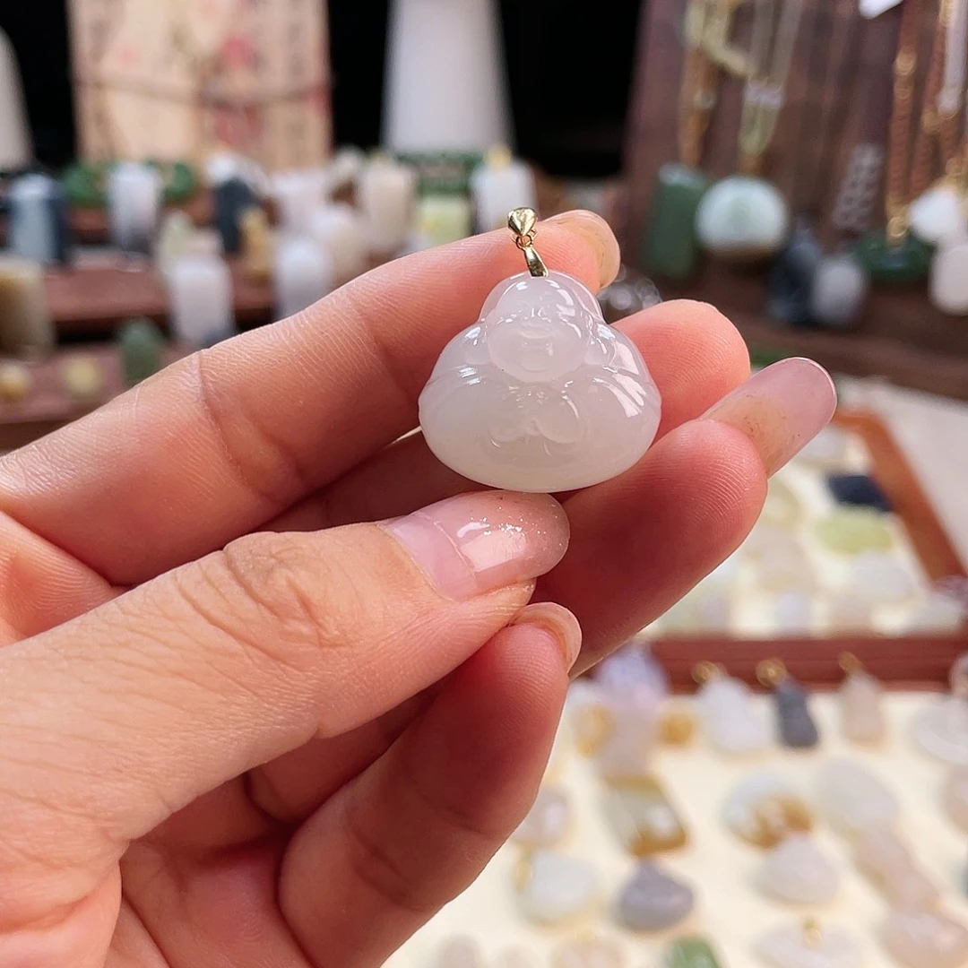 【闪购商品】和田玉18K金镶嵌吊坠(赠链)