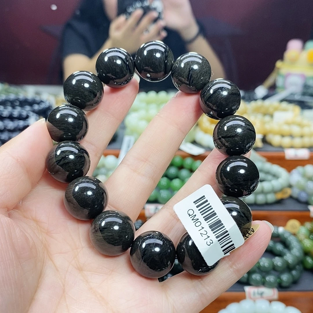 和田玉未镶嵌把件