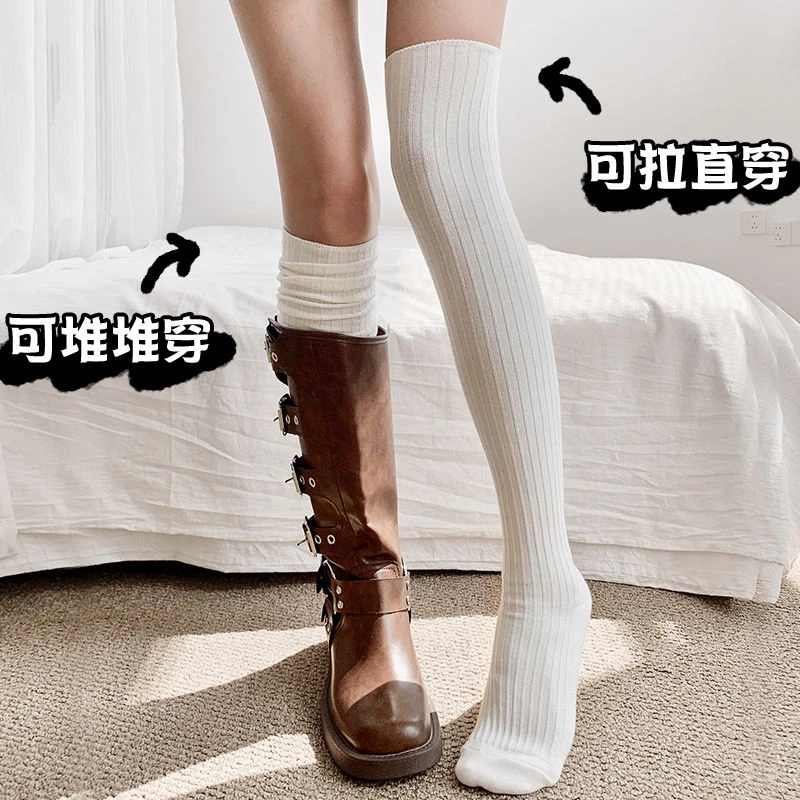 h啊啊啊精致度瞬间提升!白色小腿本命年红袜子纯棉100%白色丝袜