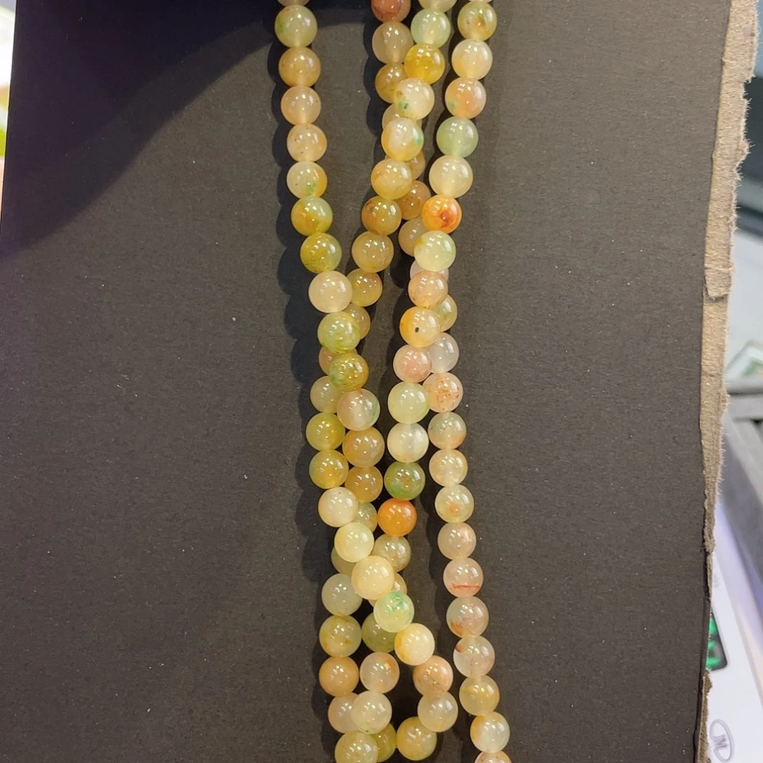 石英质玉（非洲翠）未镶嵌颈饰