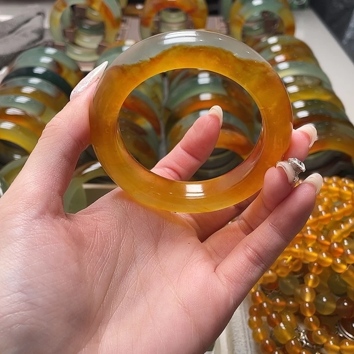 怀***瑾蛇纹石玉未镶嵌手镯54.5