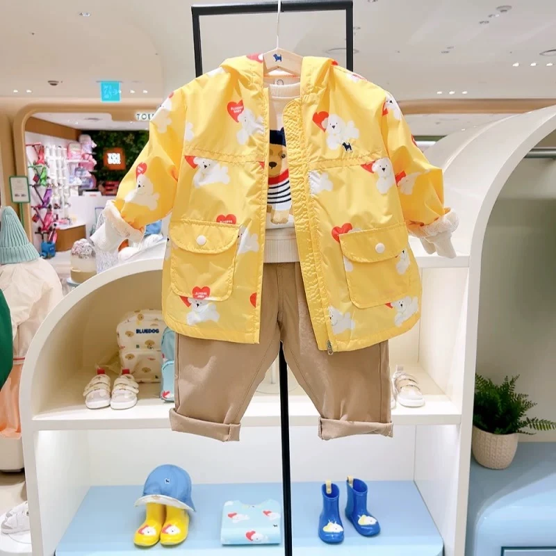 067-韩国男童黄色印花风衣外套410