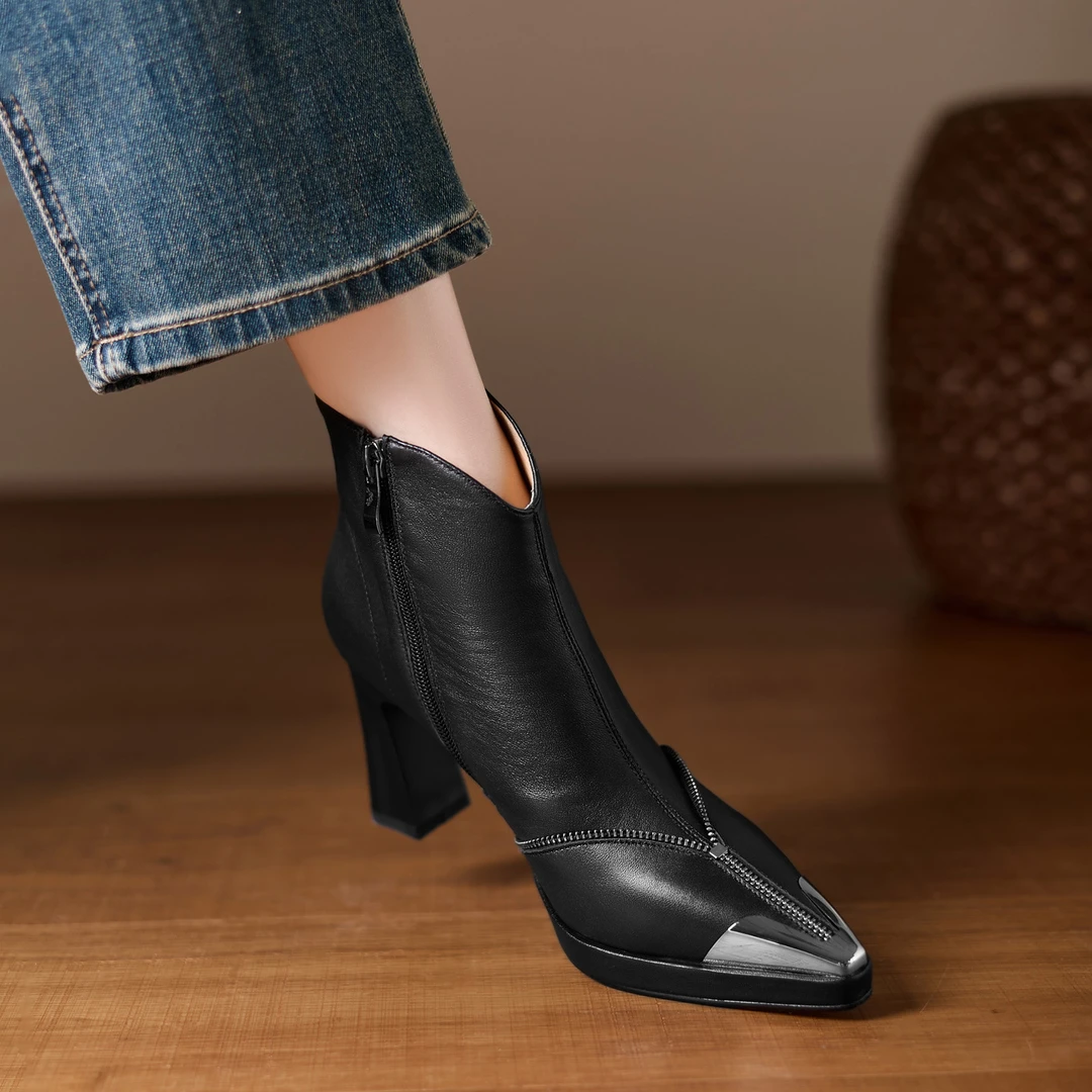 AACCK女鞋~8.5cm气质时装靴高跟短筒单靴真皮短靴V口切尔西靴粗跟