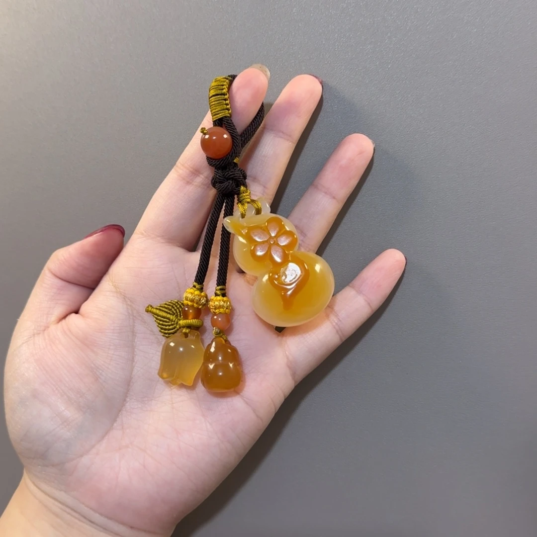 玛瑙/玉髓钥匙挂件未镶嵌