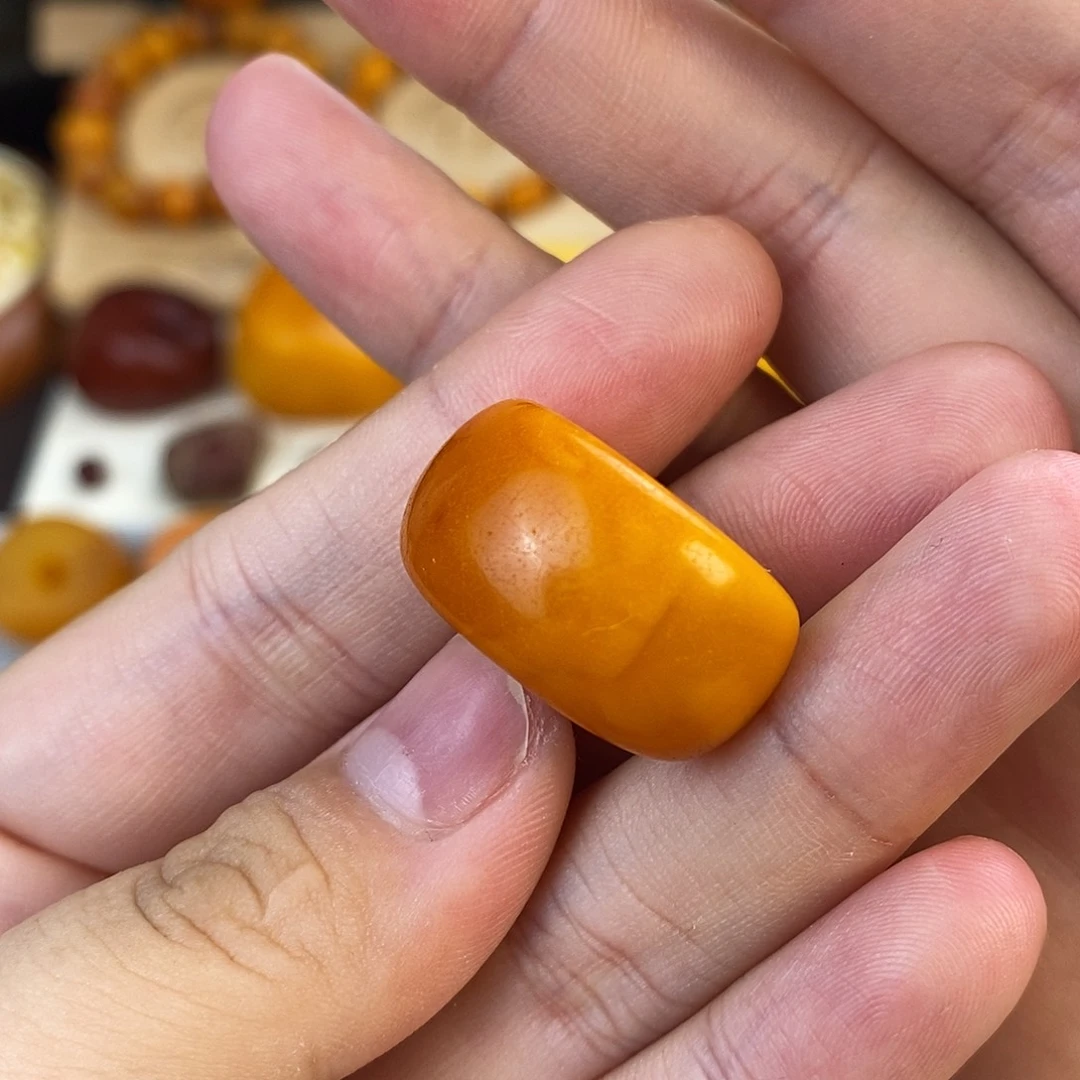 琥珀未镶嵌裸石蜜蜡