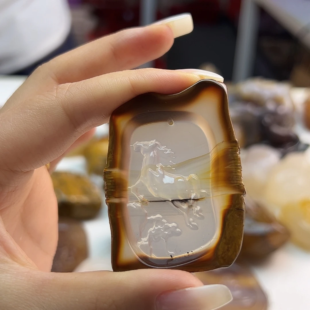 玛瑙/玉髓未镶嵌颈饰