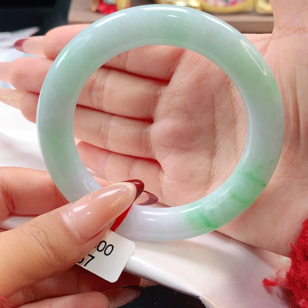 翡翠未镶嵌手镯缅甸天然翡翠