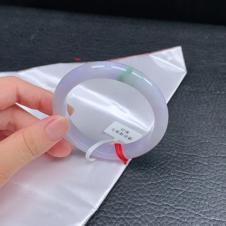 翡翠未镶嵌手镯