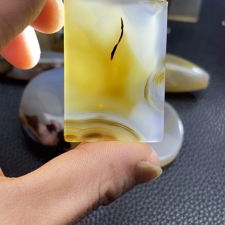 c***g玛瑙/玉髓未镶嵌颈饰