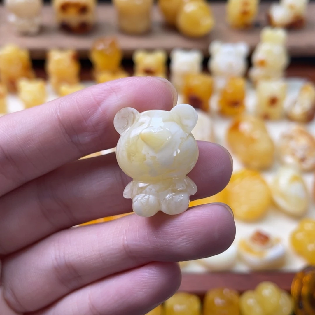 琥珀珠宝奇石未镶嵌