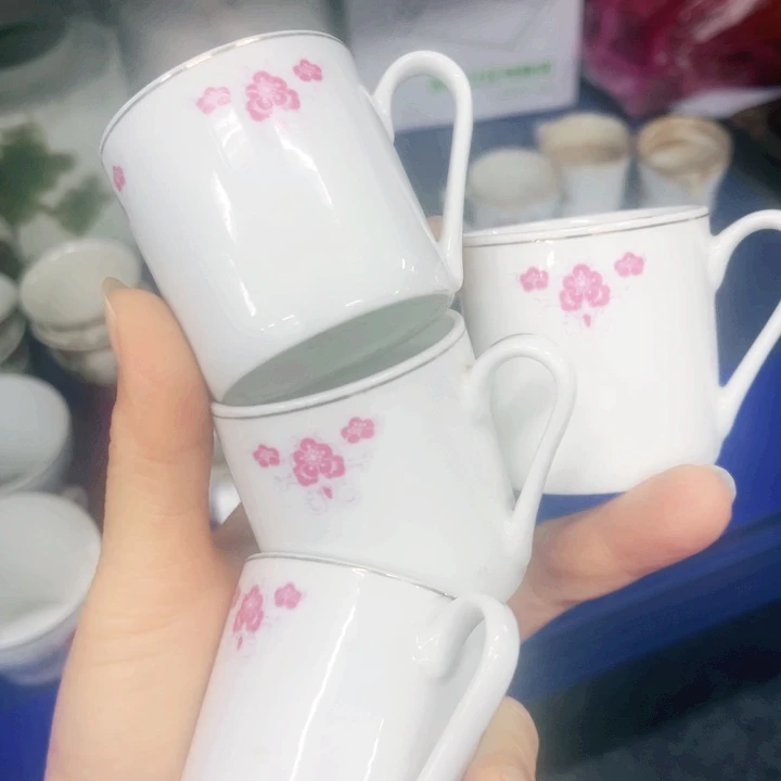 日常家用精美陶瓷4个