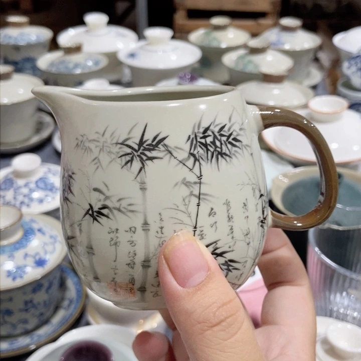 摆件梁*世茶具微瑕，介意勿拍