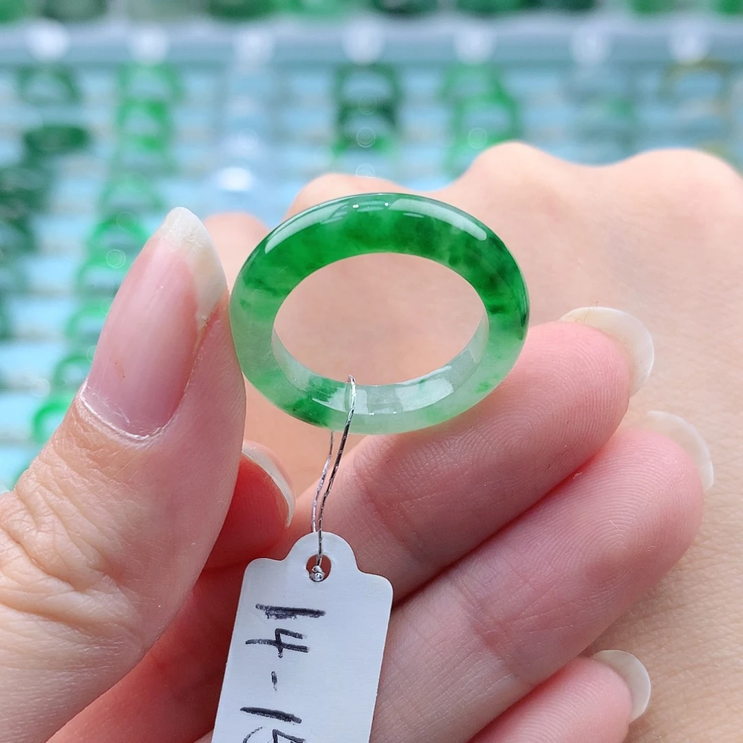 翡翠戒指未镶嵌缅甸翡翠A货