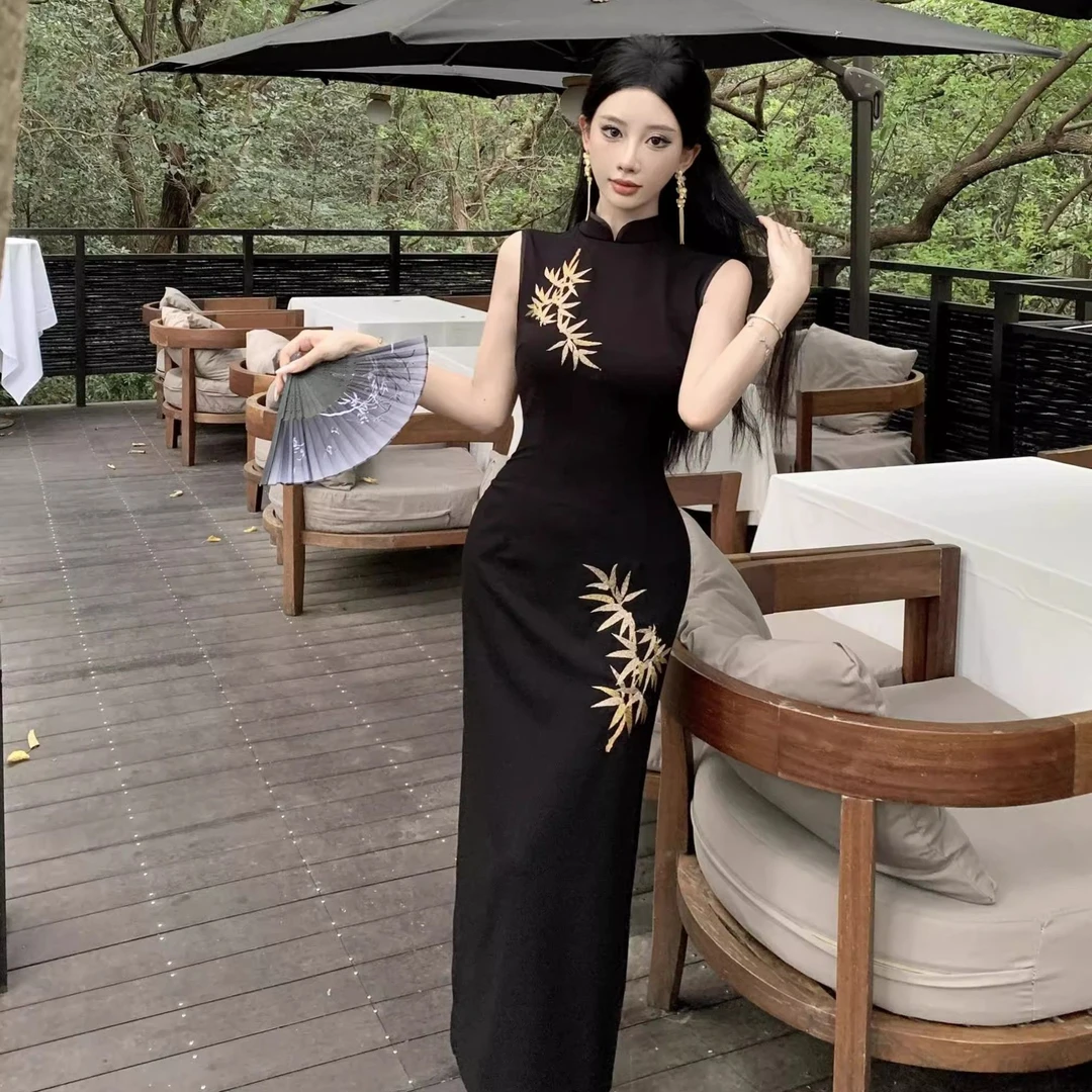 新中式国风无袖背心连衣裙女夏季刺绣旗袍裙修身长裙收腰包臀裙子