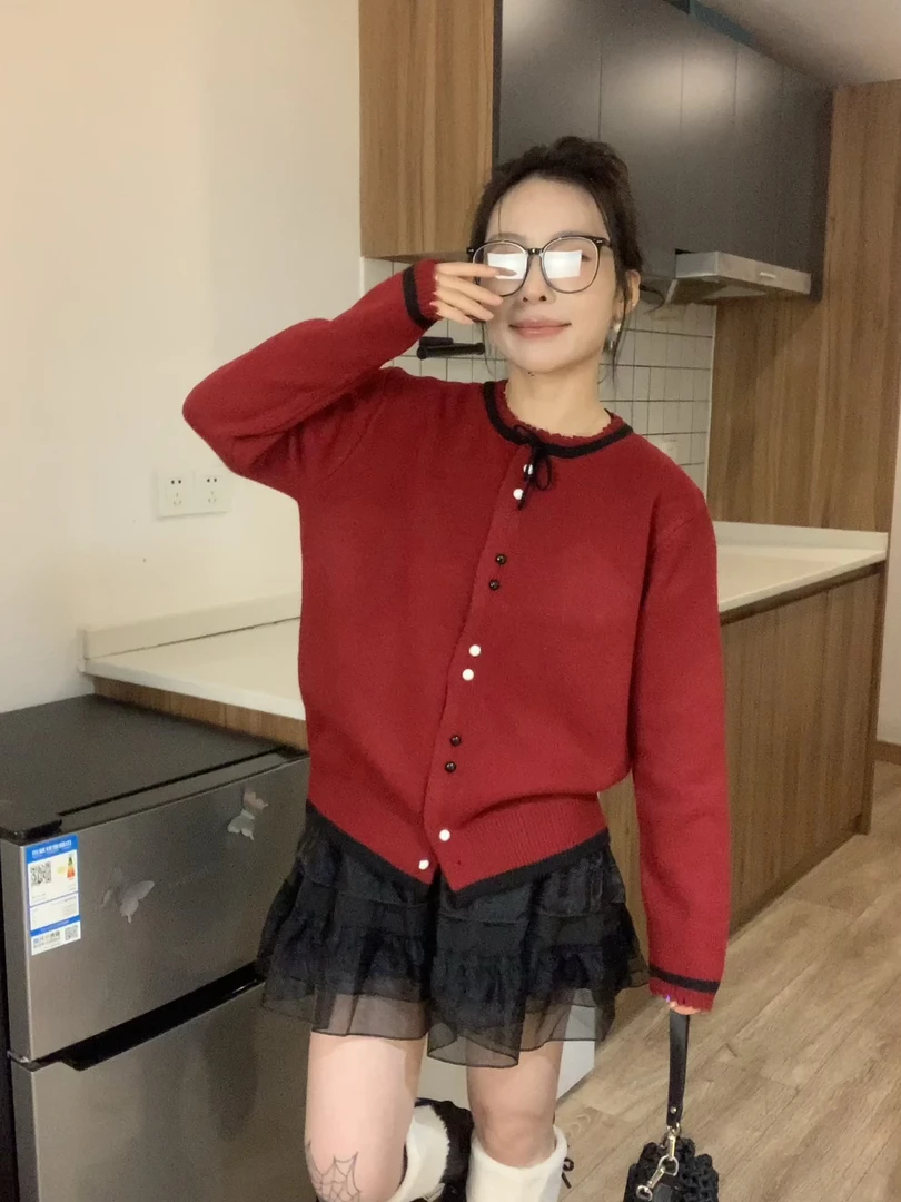 开衫外套女2025春季新款短款时尚洋气甜美外搭设计感红色针织上衣