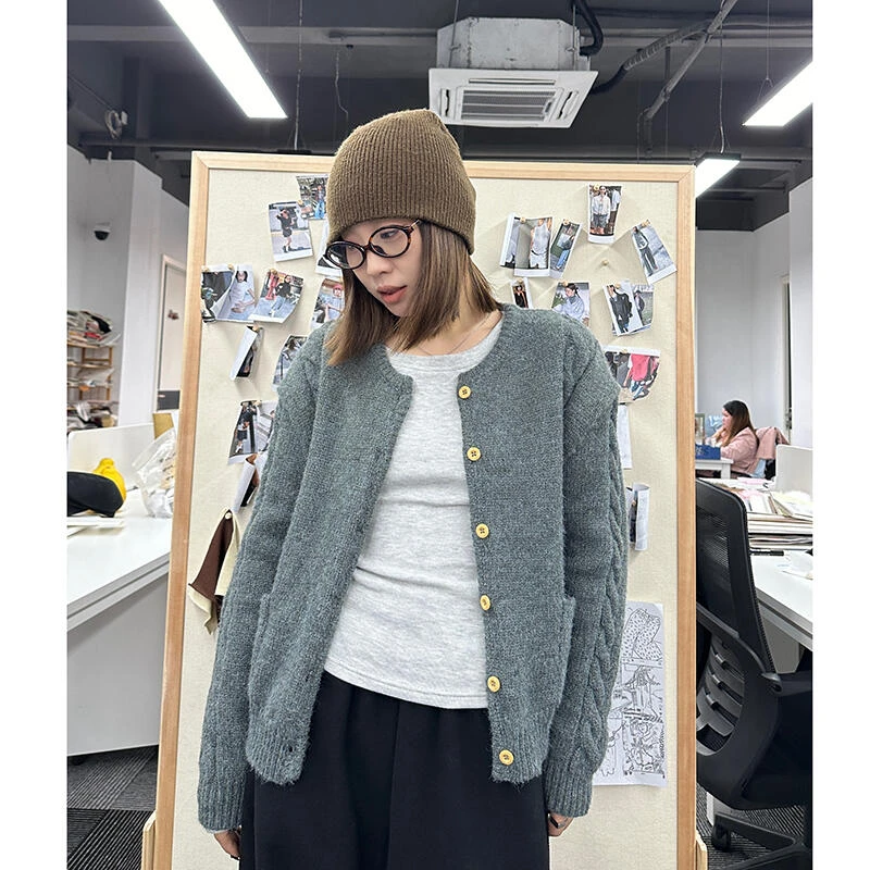【No退No换】Our2冷调粗纹理毛衣气质复古宽松短款毛衣开衫B6986