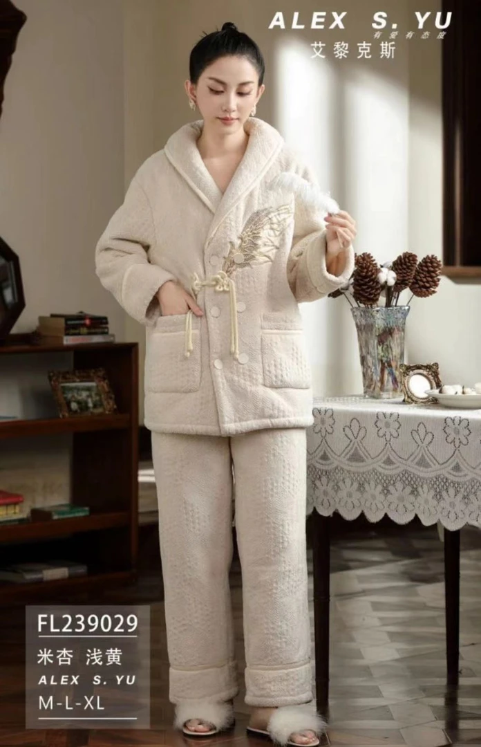 娜娜家2025新款百搭时尚国风款家居服套装女9029