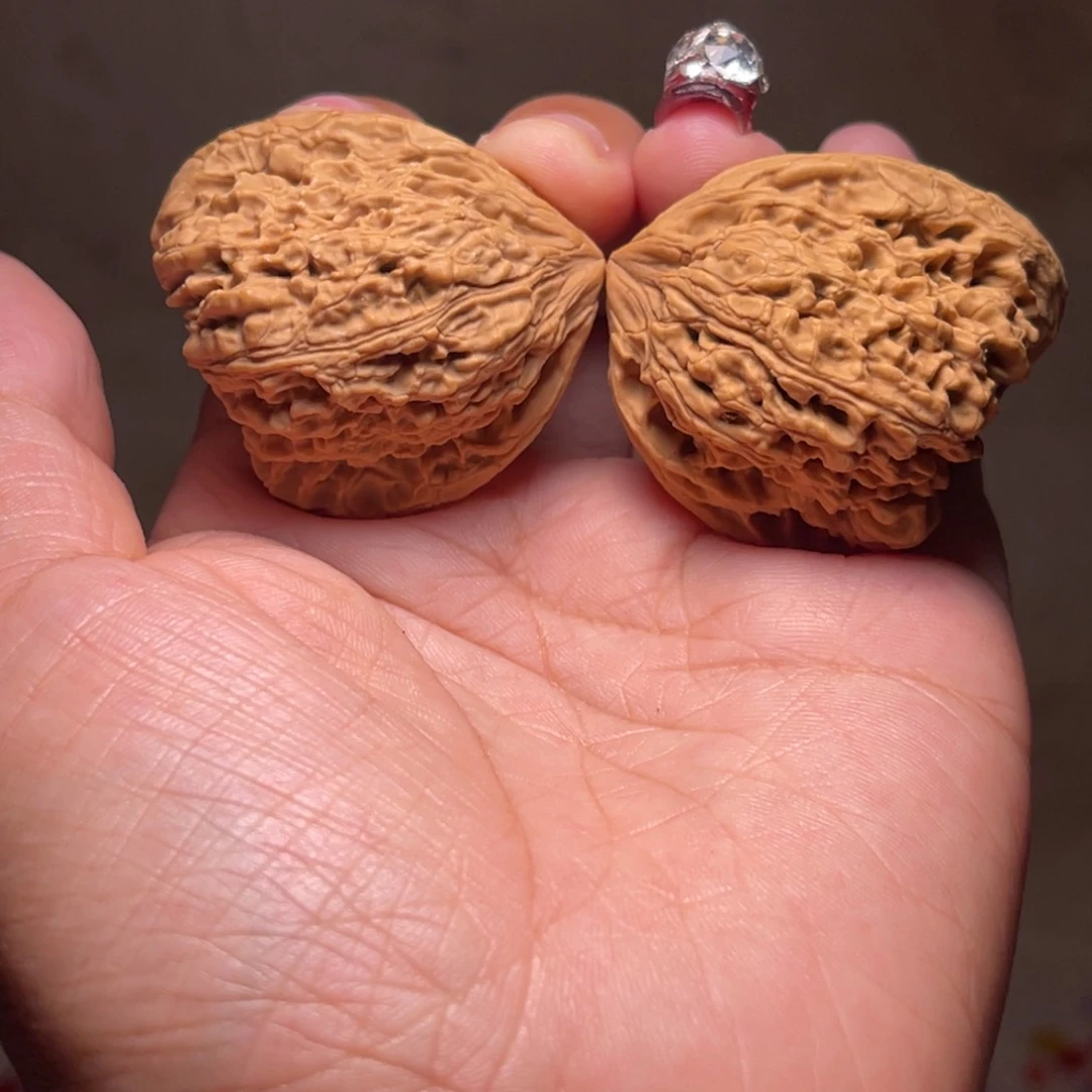 文玩核桃把件丁***笛南疆