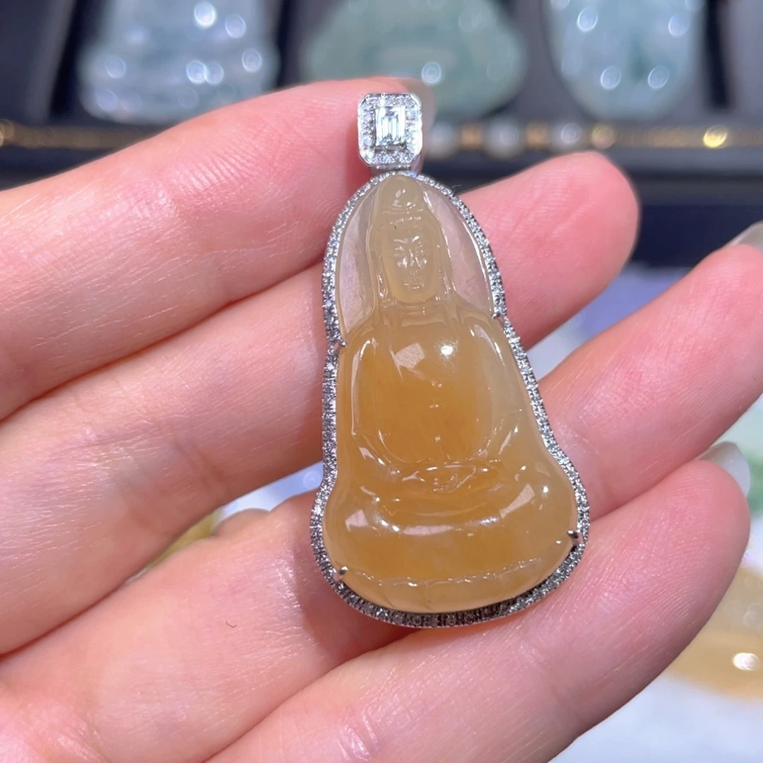 颈饰18K金镶嵌翡翠翡翠