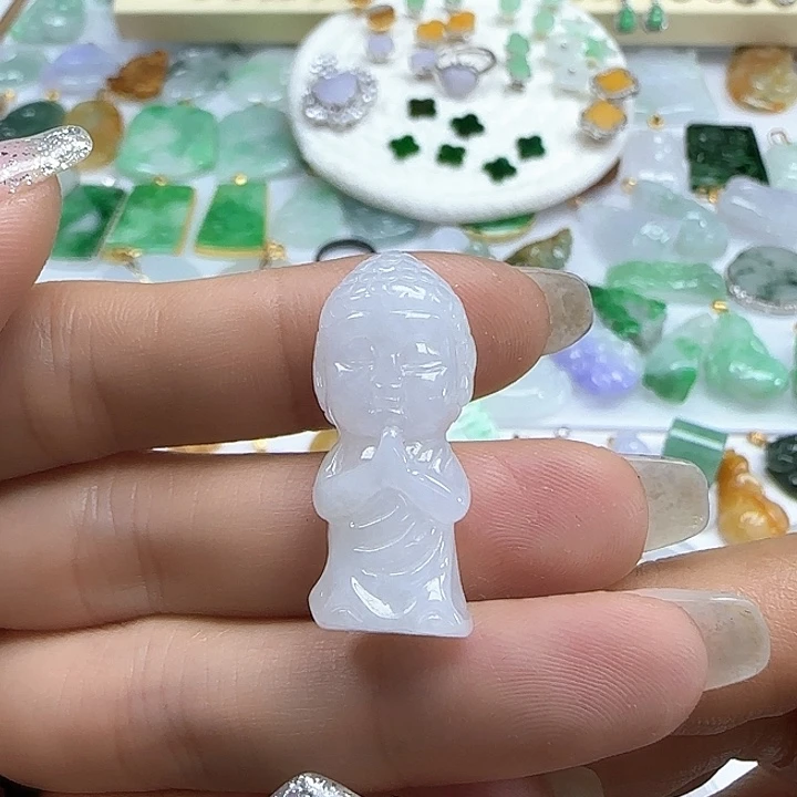 翡翠颈饰未镶嵌宝宝佛