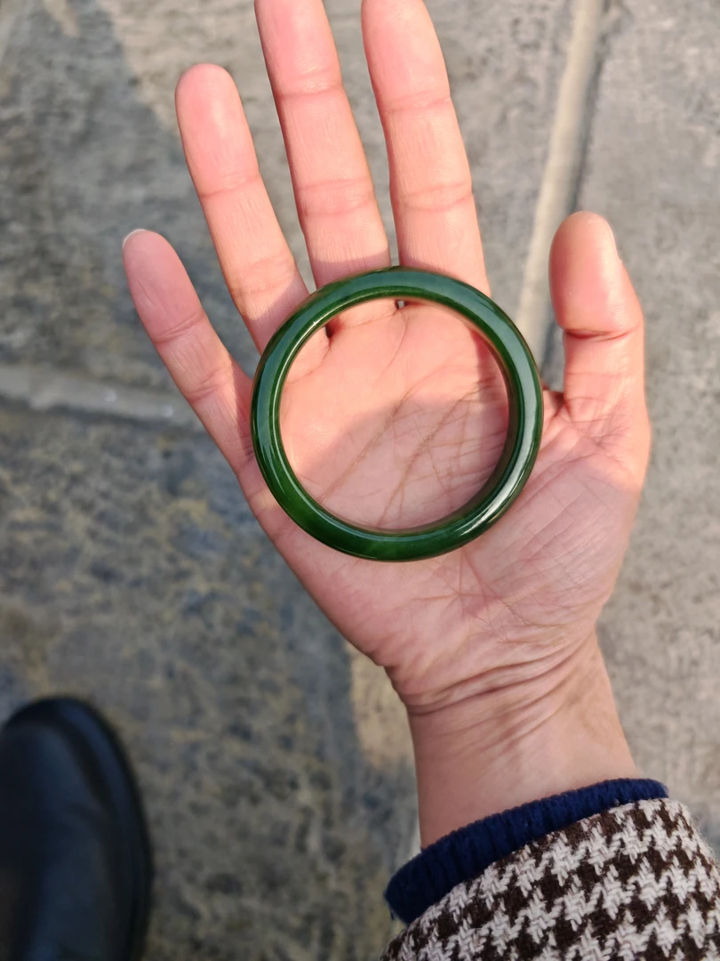 俄罗斯碧玉手镯（备注圈口）