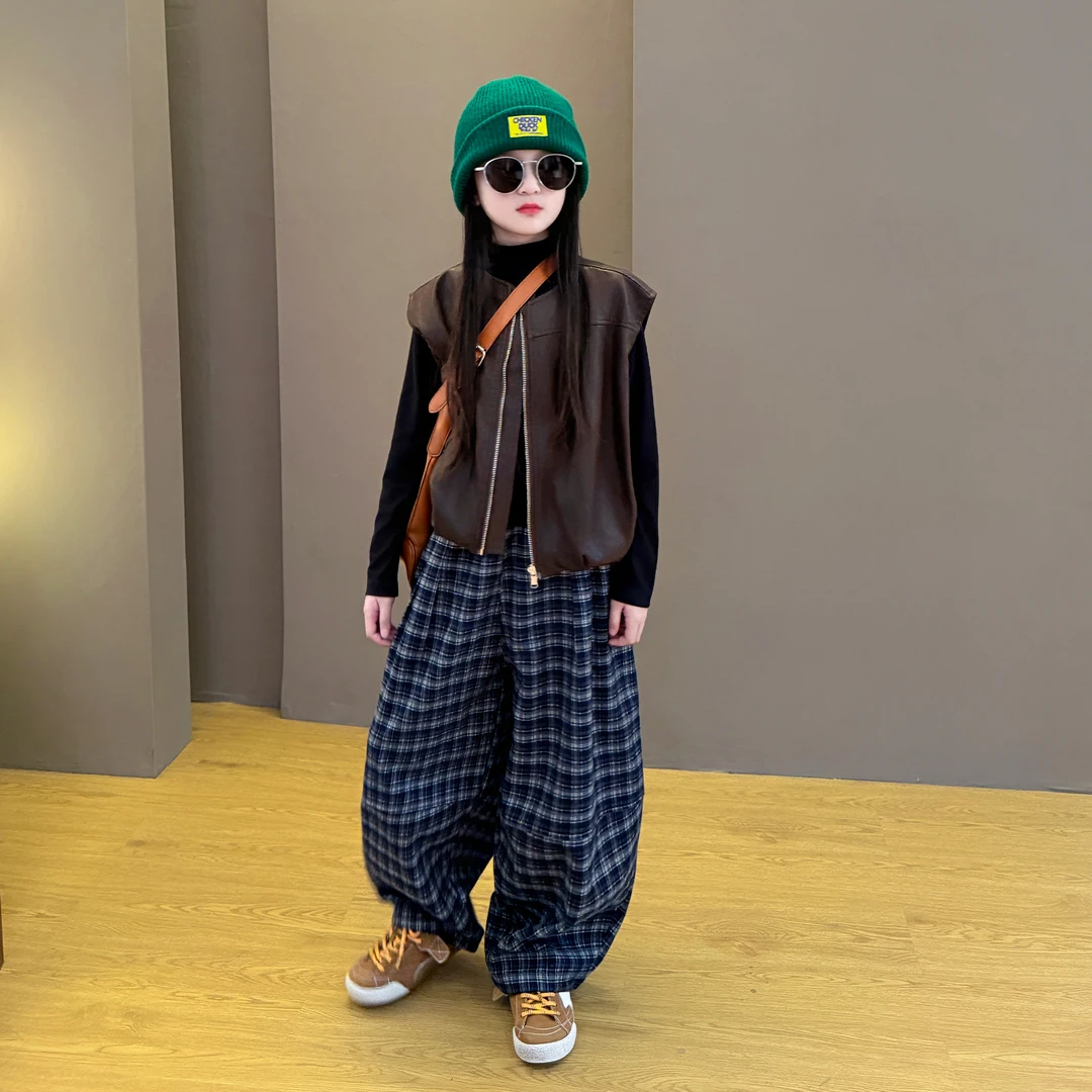 女童2025新款韩版中大童皮马甲格子阔腿裤韩范夹克春秋款套装潮酷