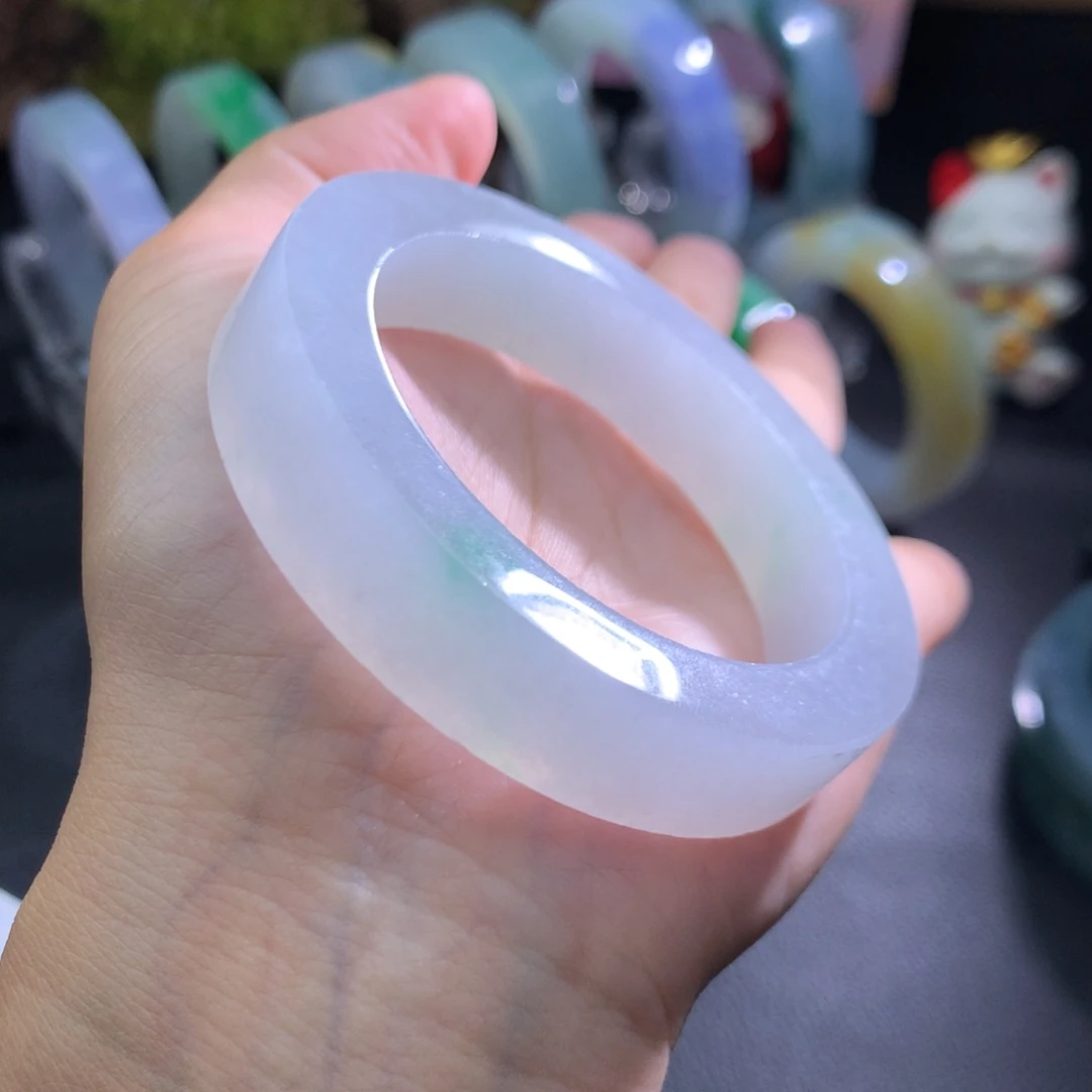 定制翡翠手镯未镶嵌花*