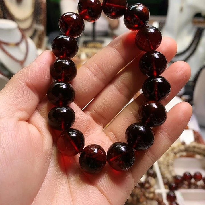 祎***缘琥珀未镶嵌裸石今天