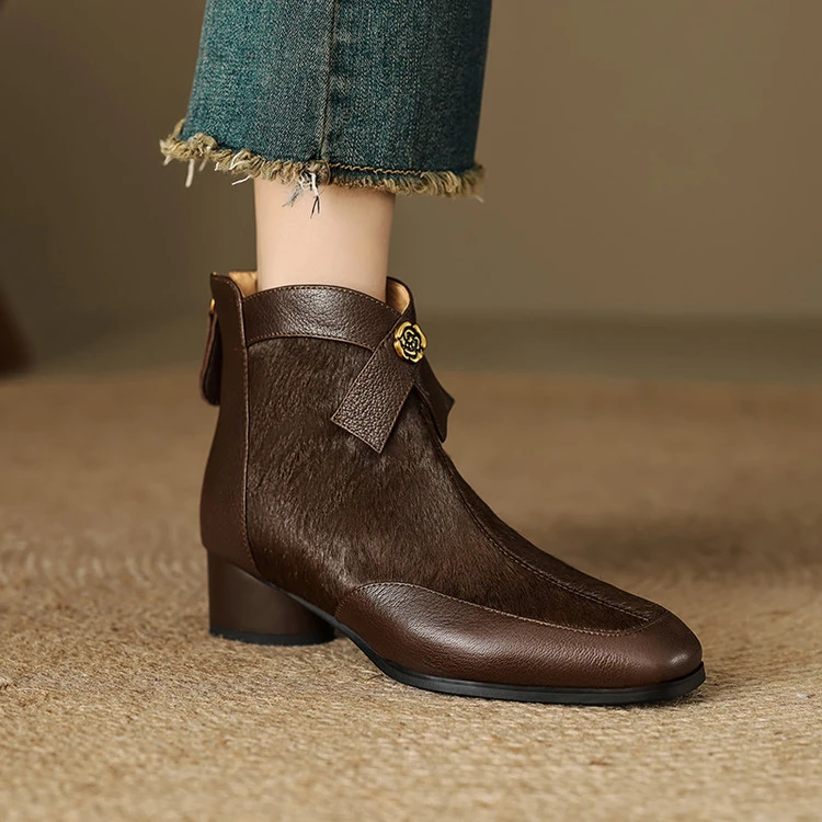 英伦风山茶花马毛粗跟短靴女秋冬棕色靴子蝴蝶结中跟后拉链马丁靴