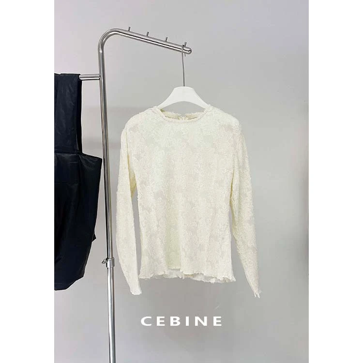 清！气质微透立体雕花弹力打底衫T恤