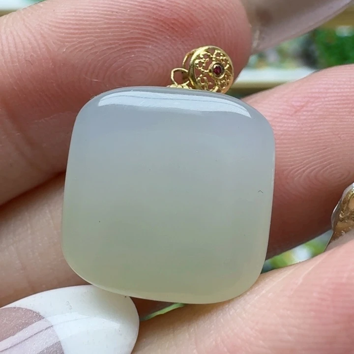 和田玉18K金镶嵌手链