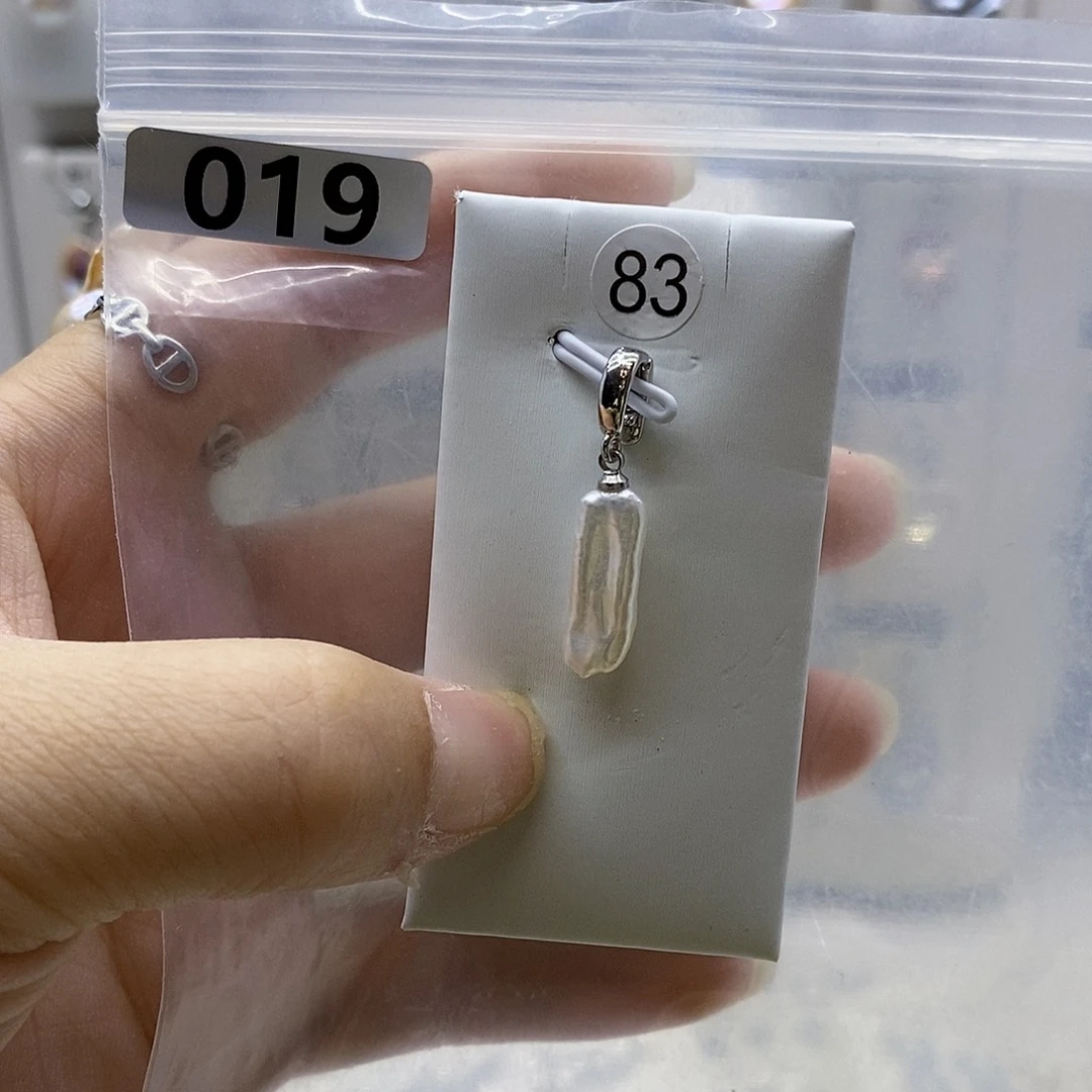 合金耳饰淡水珍珠