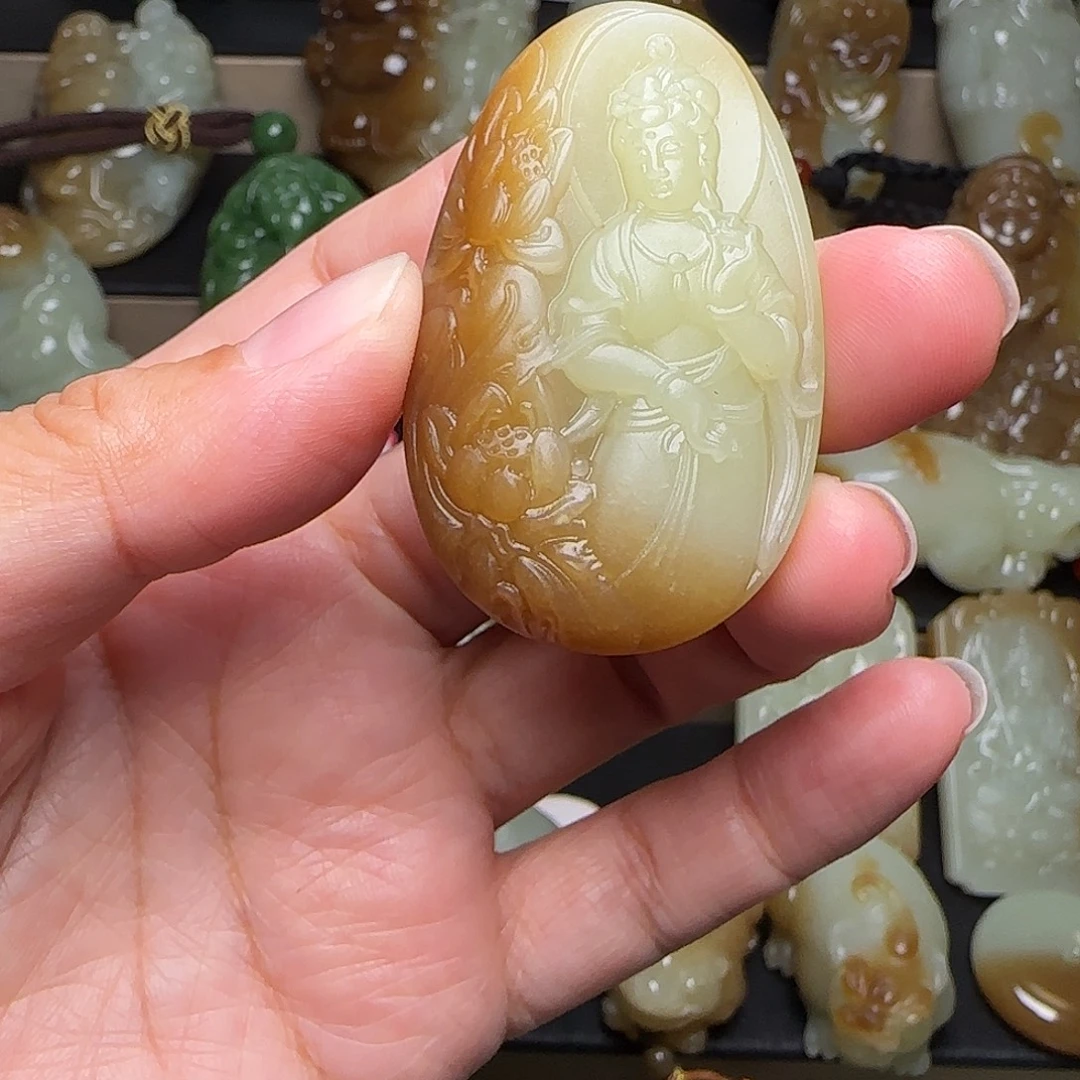 我***鸟颈饰未镶嵌和田玉