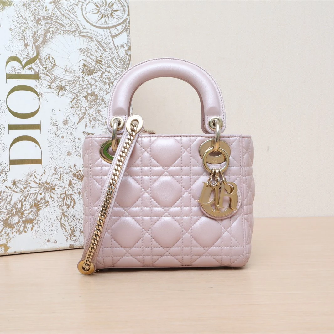 95新 DIOR/迪奥 【娇】Lady Dior 戴妃包 三格 887853