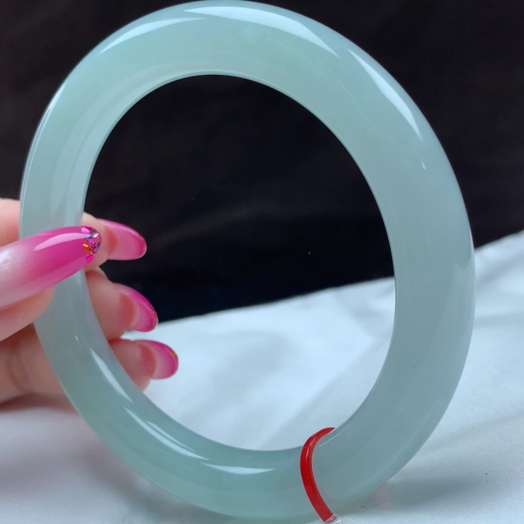 未镶嵌手镯（圆镯）翡翠112805，62圈