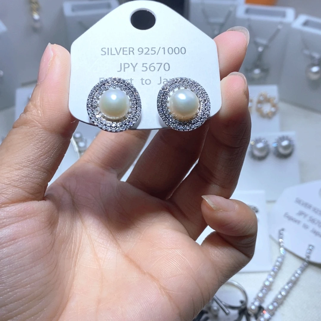 淡水珍珠耳饰未镶嵌