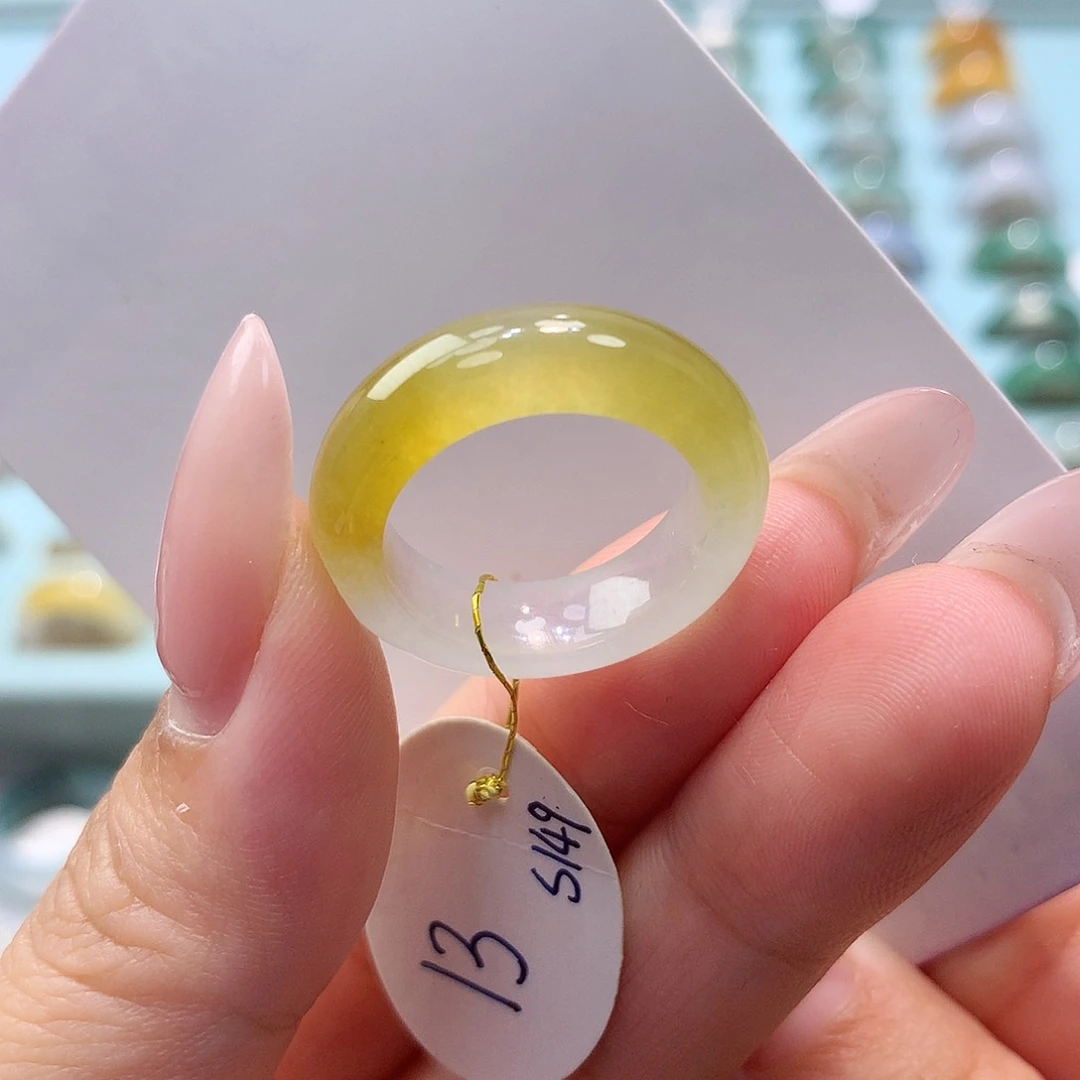未镶嵌戒指翡翠13圈