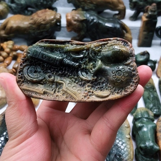 岫岩河磨玉（透闪石质玉）把件未镶嵌