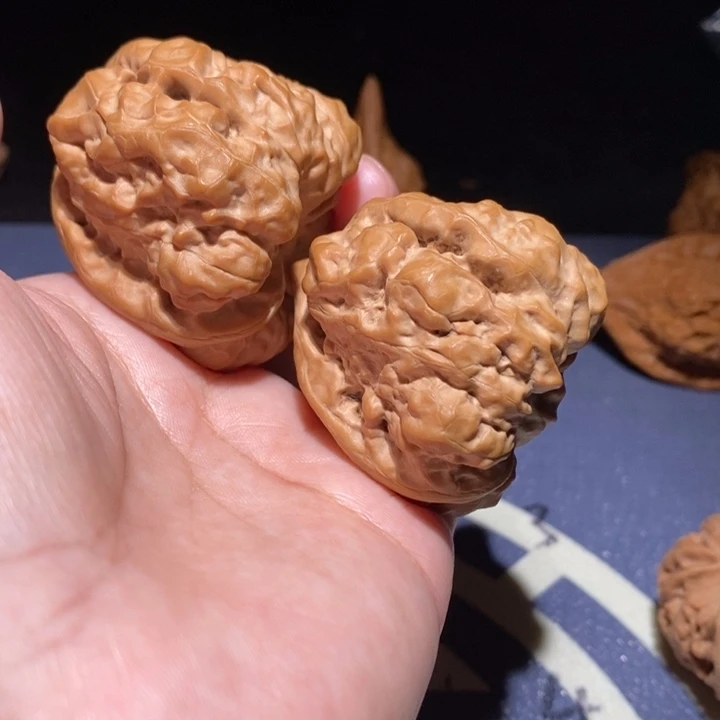 文玩核桃吊坠蛤蟆头