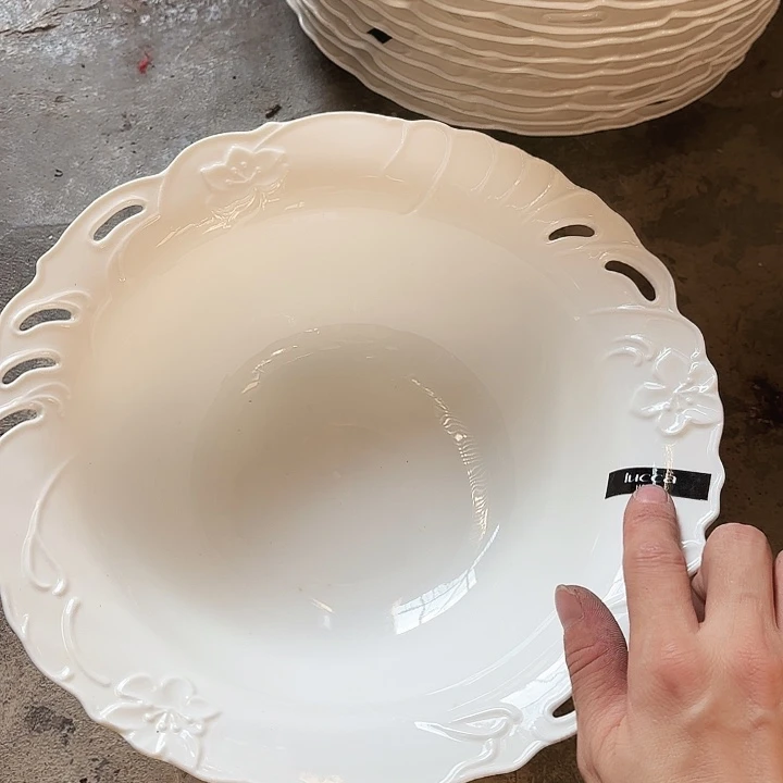 盘微瑕产品介意勿拍……1个