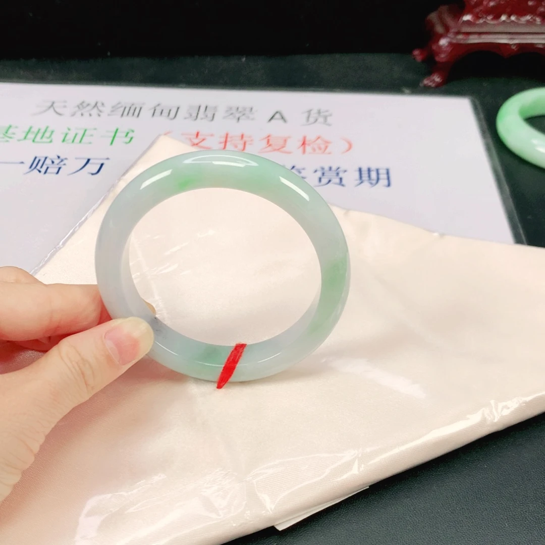 翡翠未镶嵌手镯缅甸天然A货翡翠