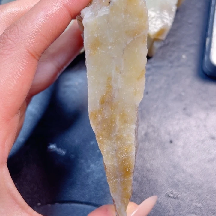 和田玉未镶嵌珠宝半成品