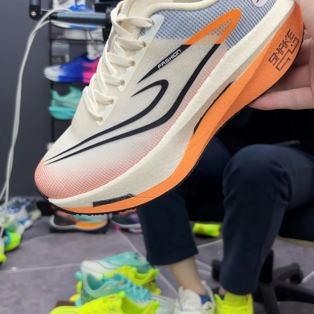 41码，网面跑步鞋，断码特价