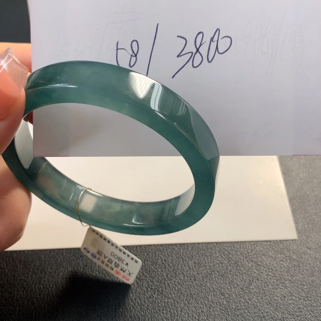 翡翠未镶嵌手镯手镯