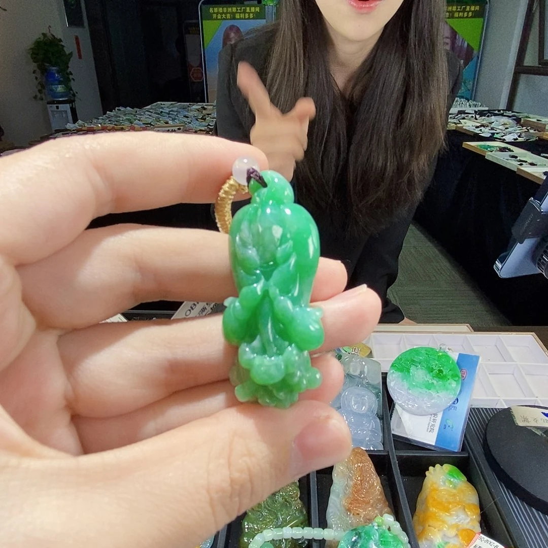 颈饰未镶嵌翡翠翡翠