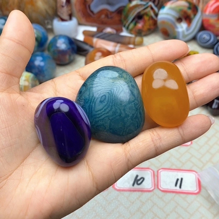 撇***生玛瑙/玉髓未镶嵌颈饰
