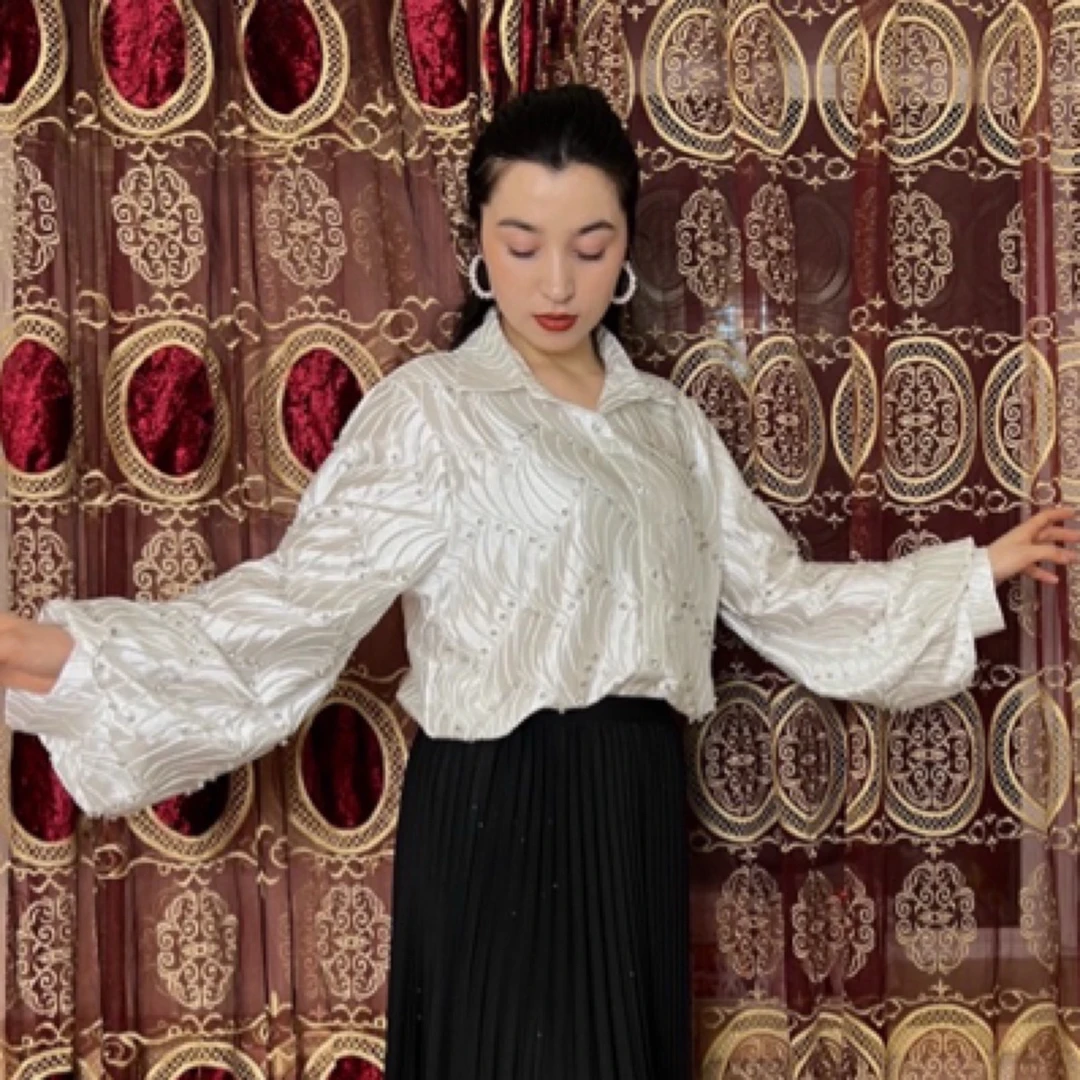 宫廷风重工大码钉珠新款设计洋气法式衬衣2024衬衫宽松上衣